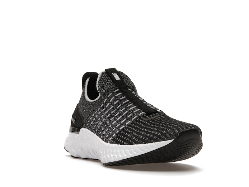 Nike React Phantom Run Flyknit 2 Oreo (Women's)