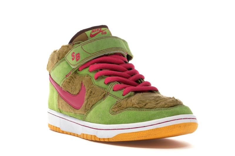 Nike SB Dunk Mid Mama Bear