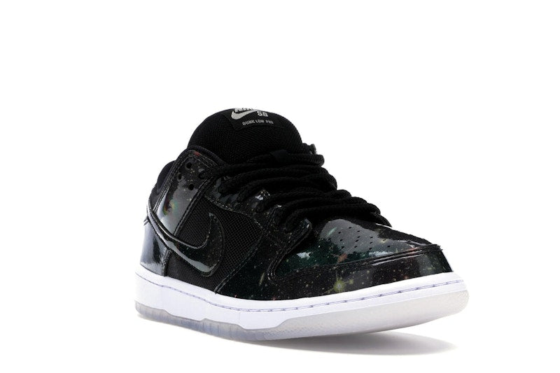 Nike SB Dunk Low 420 Intergalactic