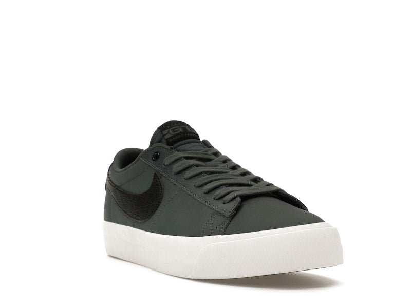 Nike SB Zoom Blazer Low Pro GT Vintage Green