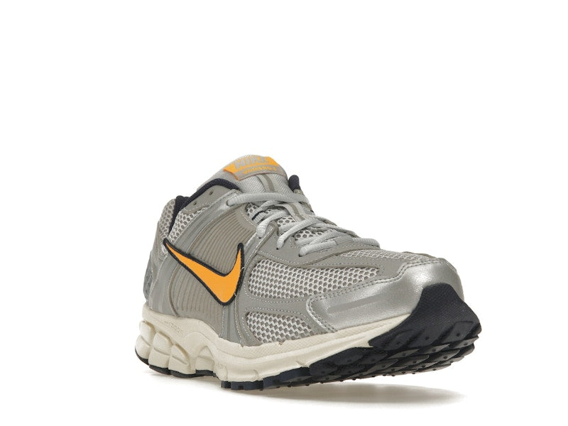 Nike Zoom Vomero 5 Pure Platinum Laser Orange