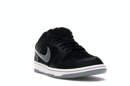 Nike SB Dunk Low Takashi 2