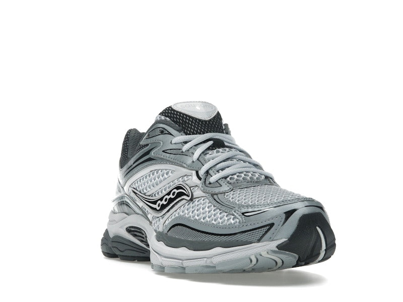 Saucony ProGrid Omni 9 Microchip