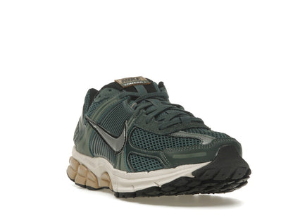 Nike Zoom Vomero 5 Vintage Green Light Orewood Brown Hemp Chrome (Women's)