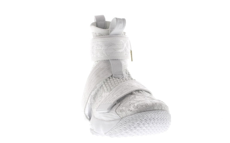 Nike LeBron 15 Lifestyle KITH City of Angels