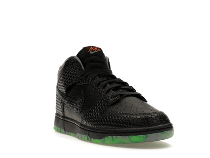 Nike Dunk Mid Premium Halloween Headless Horseman