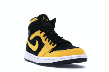 Jordan 1 Mid Reverse New Love