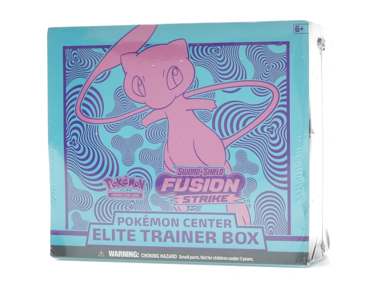 Pokémon TCG Sword & Shield Fusion Strike Pokémon Center Elite Trainer Box