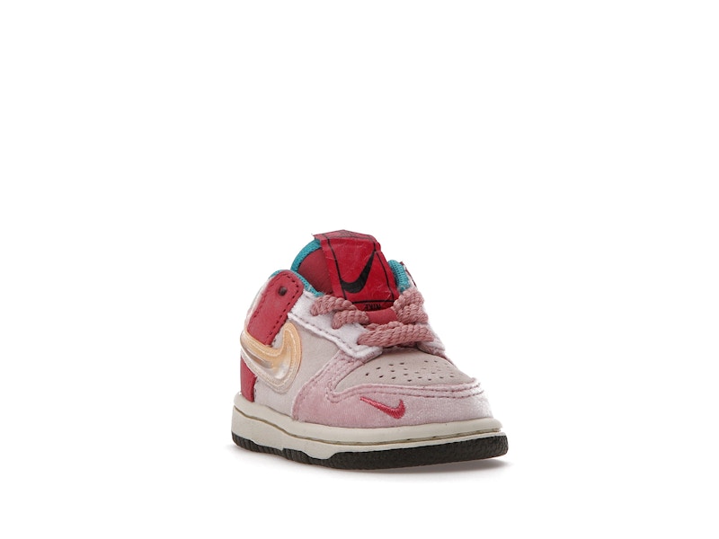 Nike Dunk Low Social Status Free Lunch Strawberry Milk (TD)