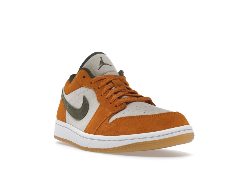 Jordan 1 Low SE Light Curry