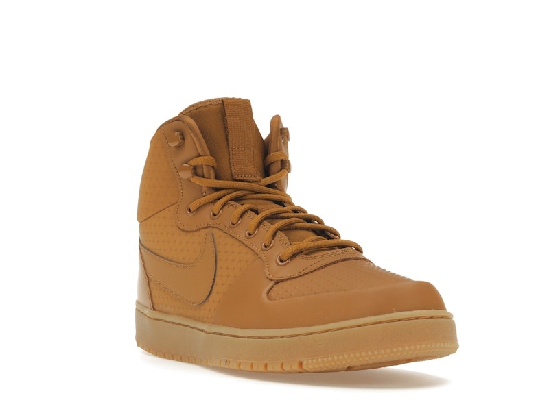 Nike Court Borough Mid Winter Wheat