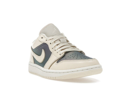 Jordan 1 Low SE Muslin Royal Tint (Women's)