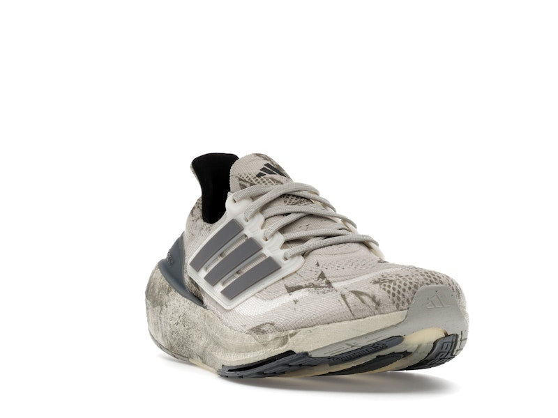 adidas Ultra Boost Light Worn-Out