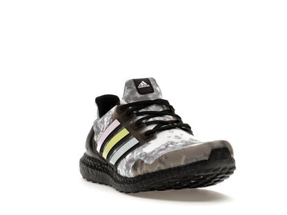 adidas Ultra Boost Sky Tint Black