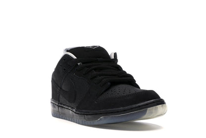 Nike SB Dunk Low Atlas 35MM Black (Special Box W/ Accessories)