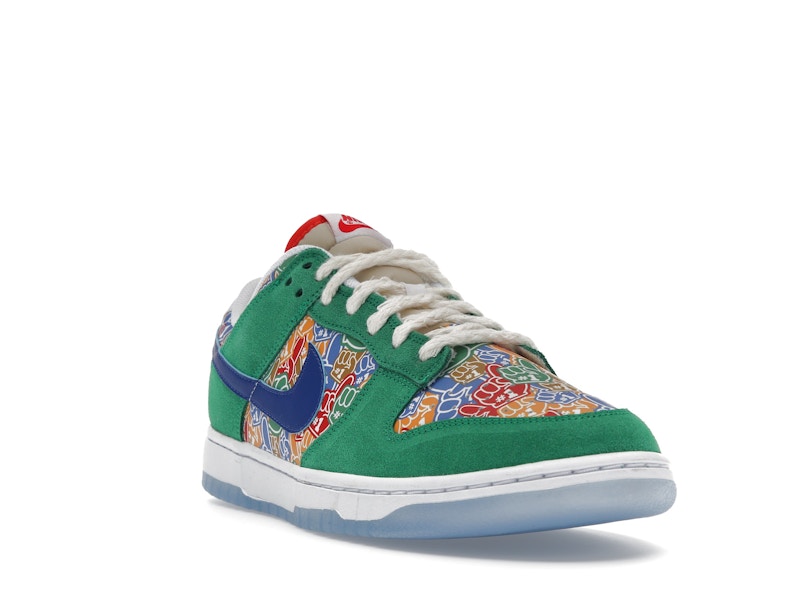 Nike Dunk Low Foam Finger