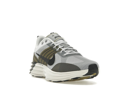 Nike Lunar Roam Platinum Tint Desert Moss