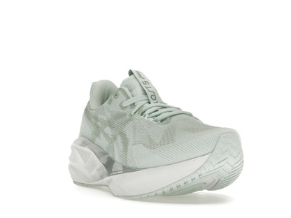 ASICS Novablast 5 Pure Aqua Seal Grey
