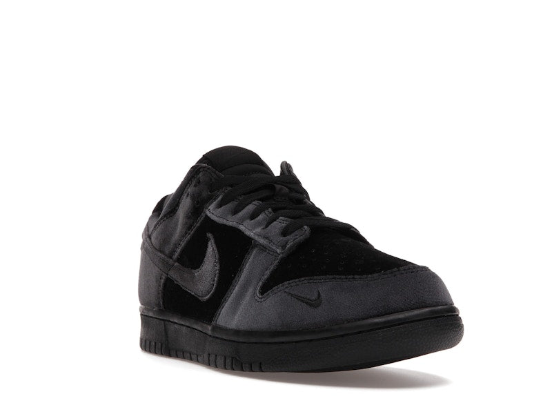 Nike Dunk Low Dover Street Market Triple Black Velvet