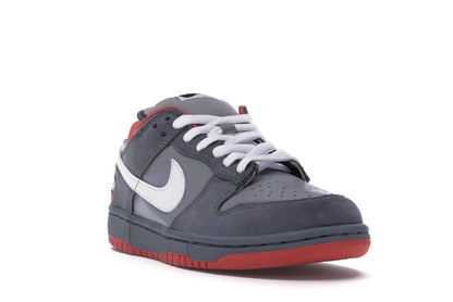 Nike SB Dunk Low Staple NYC Pigeon