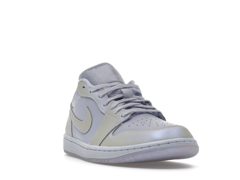 Jordan 1 Low SE Ghost Pearlized Quilt (Women's)