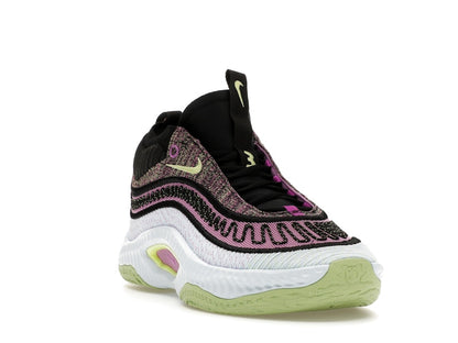 Nike Cosmic Unity 3 Spotlight