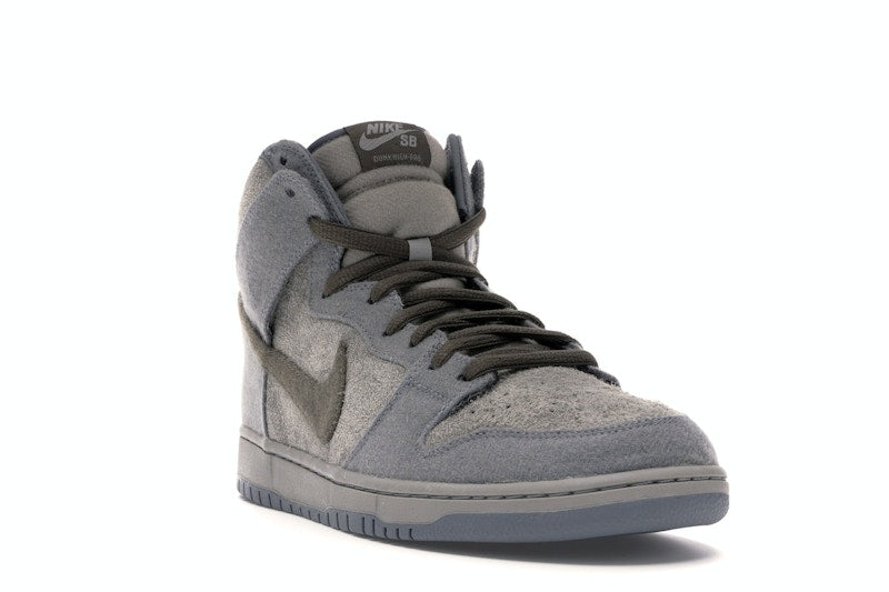 Nike SB Dunk High Tauntaun