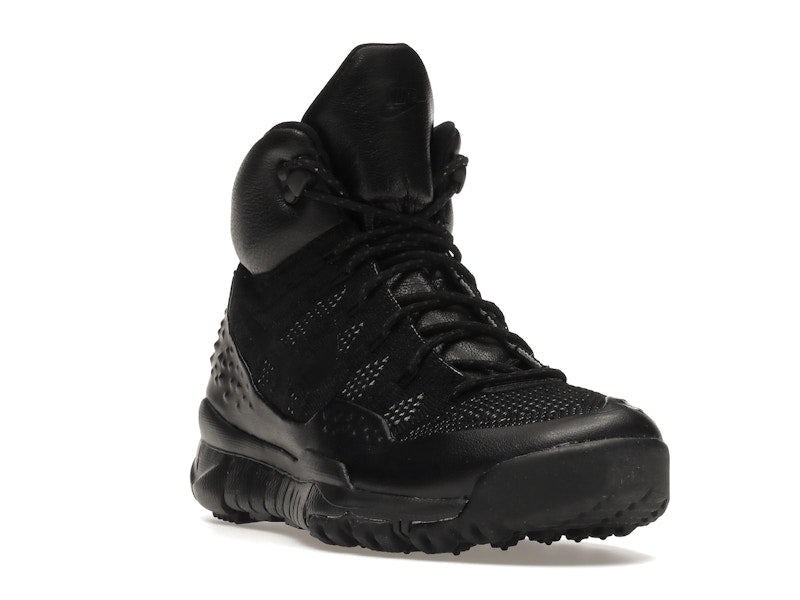 Nike Lupinek Flyknit Triple Black