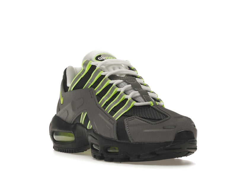 Nike NDSTRKT Air Max 95 Neon