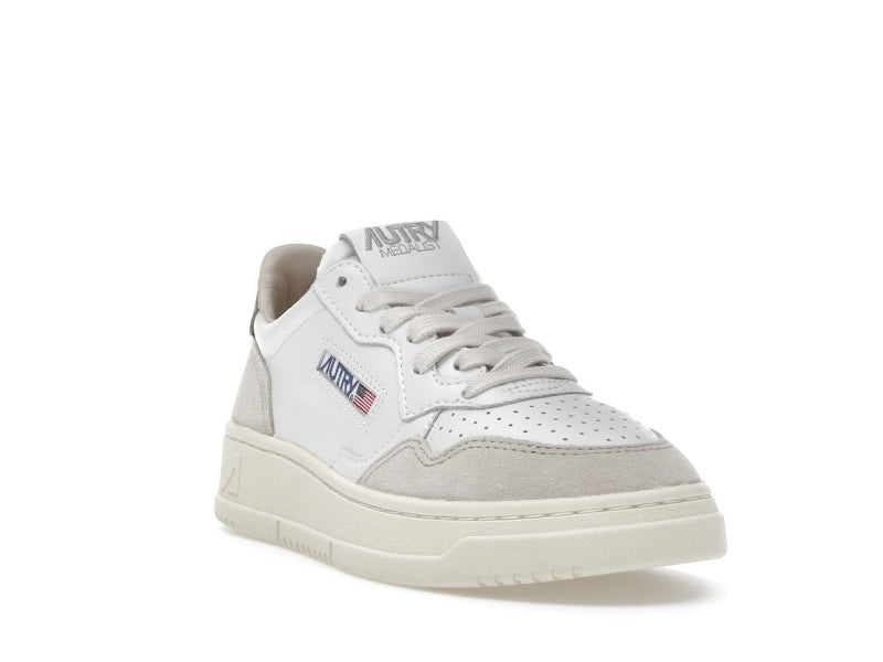 Autry Medalist Leather Low White Covert Green Beige (Women's)