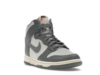 Nike Dunk High Vintage Light Bone Grey