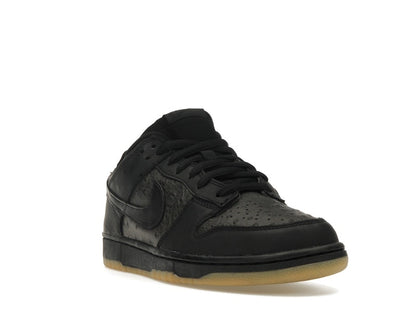 Nike SB Dunk Low Ostrich