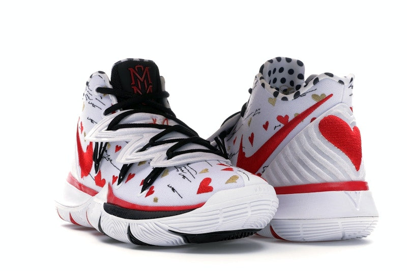 Nike Kyrie 5 Sneaker Room Mom White