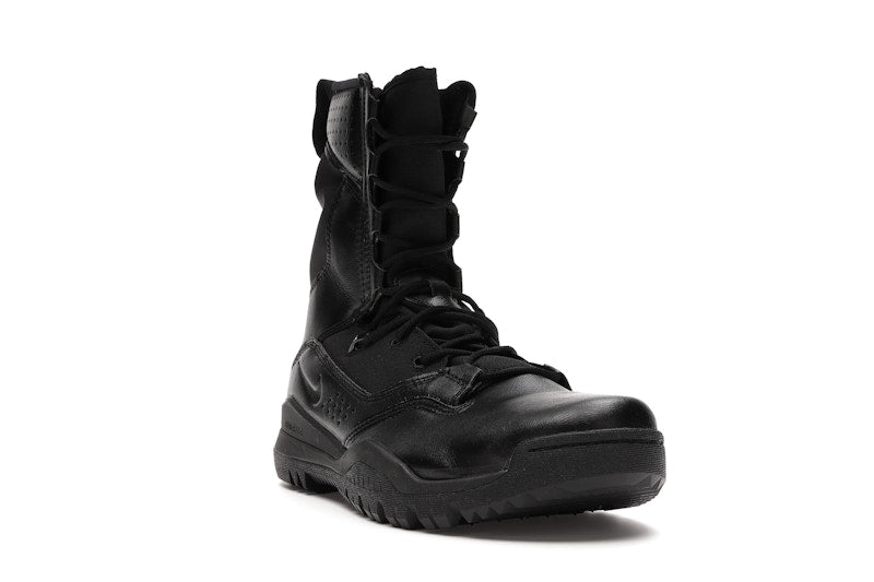 Nike Special Field Boot 8 Inch Black