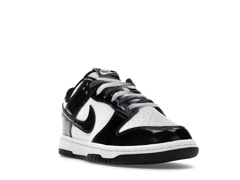 Nike Dunk Low SE Panda