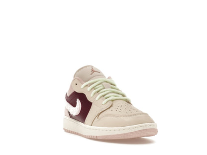 Jordan 1 Low SE Fur Swoosh (GS)