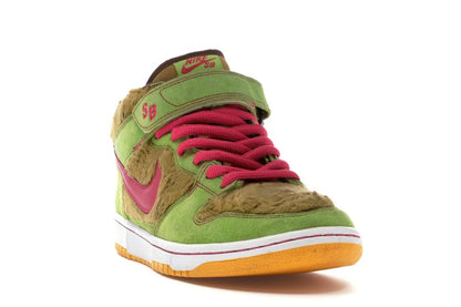 Nike SB Dunk Mid Mama Bear