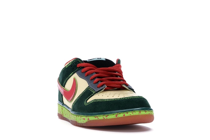 Nike SB Dunk Low Mosquito