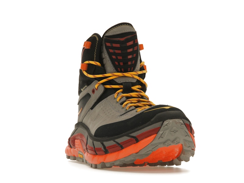 Hoka One One Tor Ultra Hi Black Chili Pepper (All Gender)
