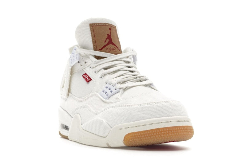 Jordan 4 Retro Levi's White (Levi's Tag)