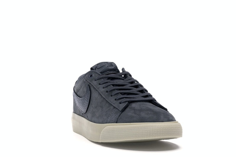 Nike SB Blazer Low Antihero Grant Taylor