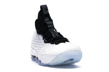 Nike LeBron 15 Graffiti