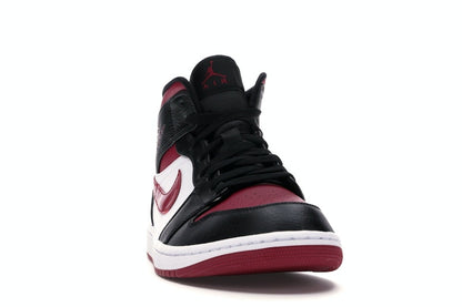 Jordan 1 Mid Bred Toe