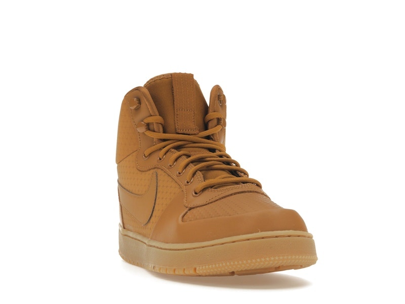Nike Court Borough Mid Winter Wheat