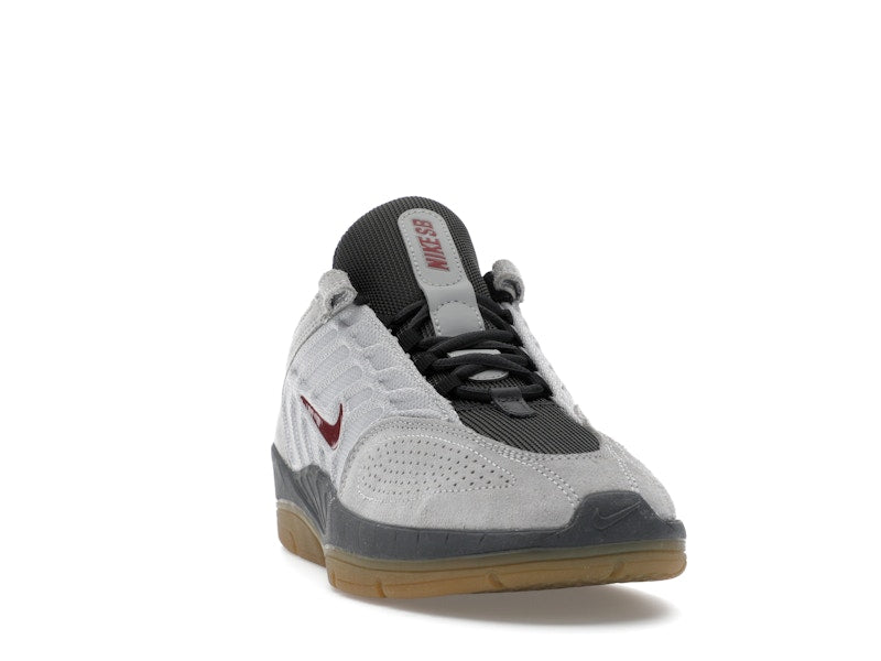 Nike SB Vertebrae Light Smoke Grey Dark Smoke Grey Black Dark Team Red