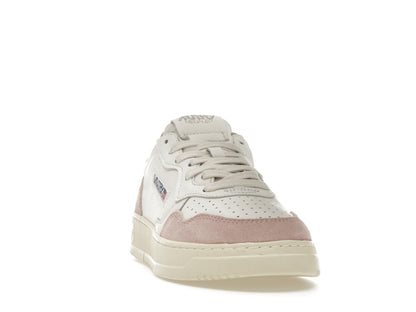 Autry Medalist Leather Low White Powder (Women's)