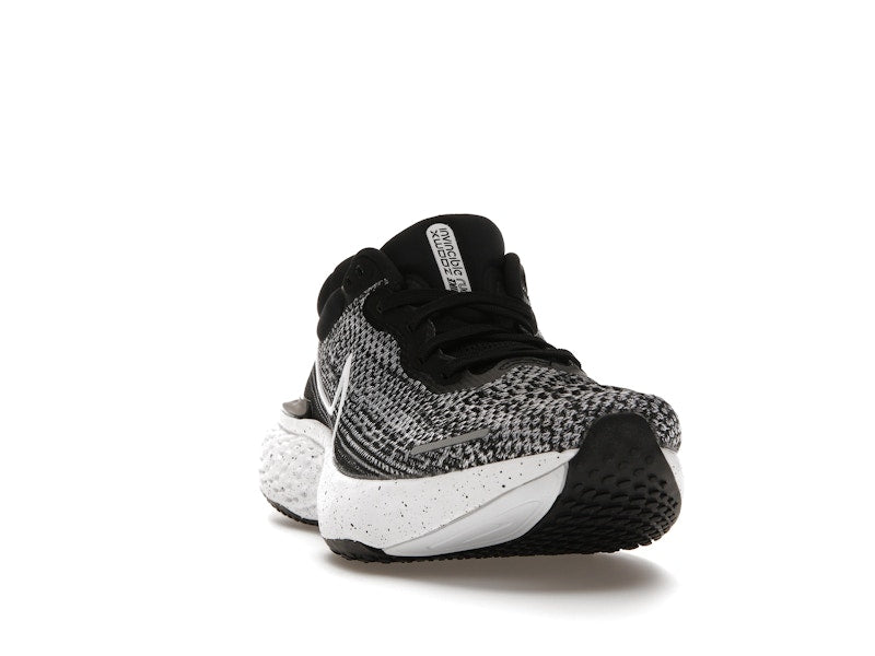 Nike ZoomX Invincible Run Flyknit Oreo
