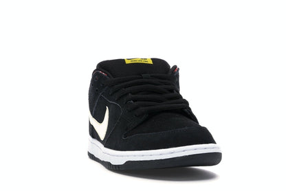 Nike SB Dunk Low Firecracker