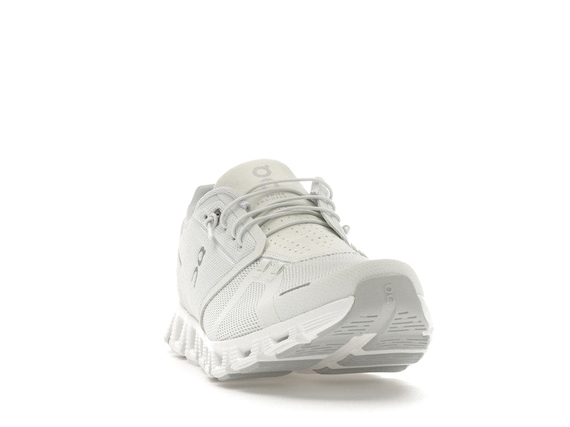 On Running Cloud 5 Ice White