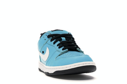 Nike SB Dunk Low Tokyo Blue Taxi